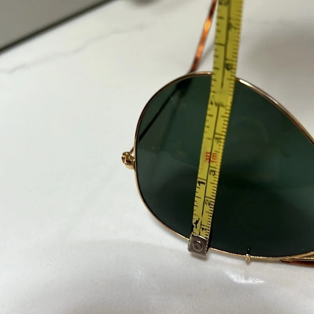 Claiborne Vintage Aviator Gold Rim Tortoise Men’s Green Glass Lens Sunglasses